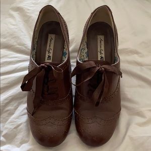 Brown heels with ribbon laces